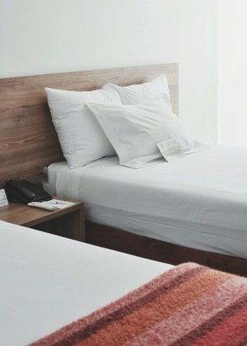 gabriel alenius lTrbjFd8Iwo unsplash scaled e1770208230590 1 732x1024